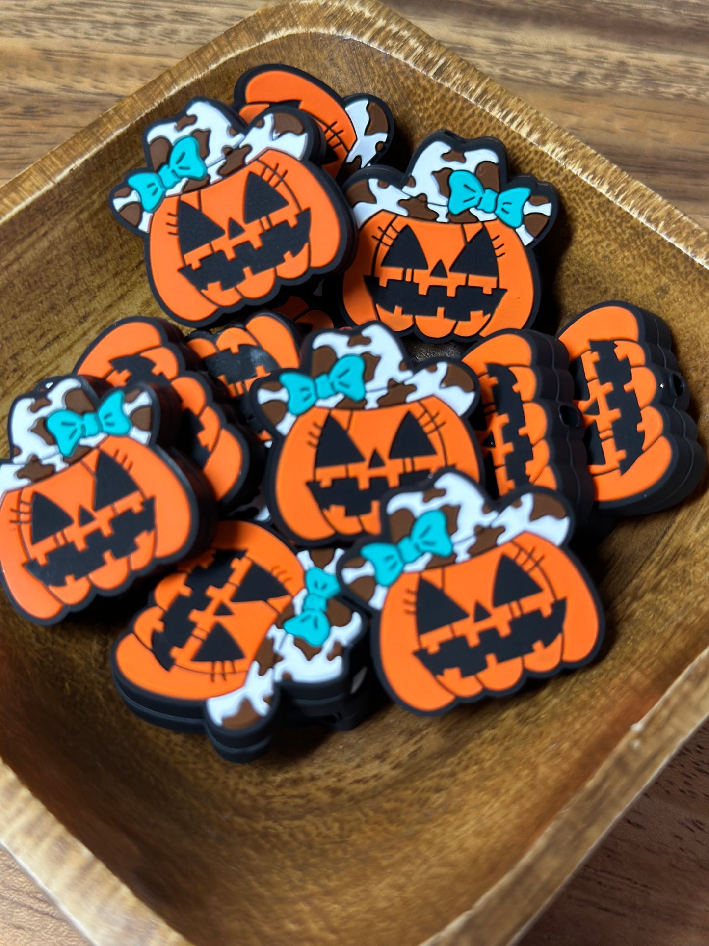 Bowed Pumpkin